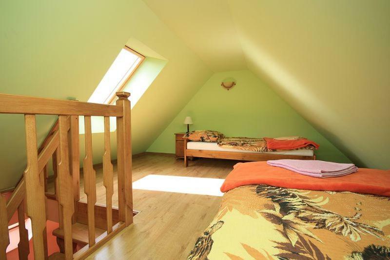 Karpnicka Struga W Dolinie Palacow I Ogrodow Jelenia Góra Exteriör bild